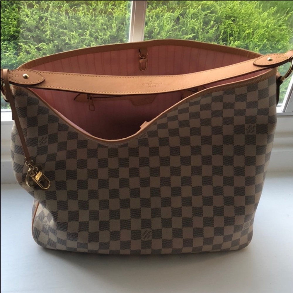 Authentic Louis Vuitton  Delightful mm